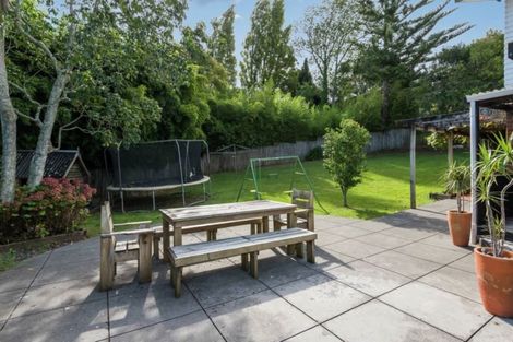 Photo of property in 14 Judkins Crescent, Cockle Bay, Auckland, 2014