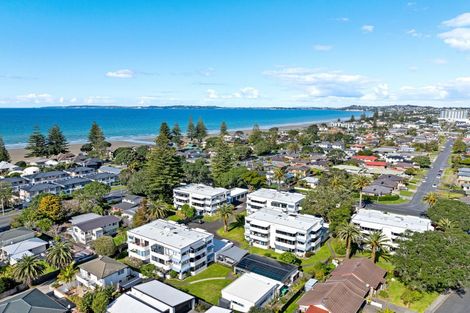 Photo of property in 15e Puriri Avenue, Orewa, 0931