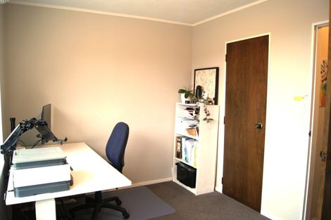 Photo of property in 78 Thurleigh Grove, Karori, Wellington, 6012