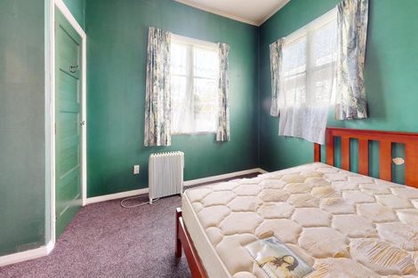 Photo of property in 30 Millar Street, Terrace End, Palmerston North, 4410