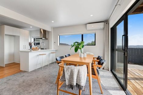 Photo of property in 236 Whangaparaoa Road, Red Beach, 0932