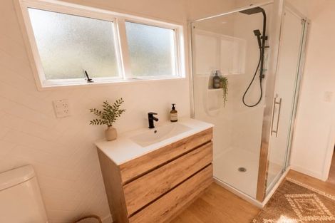 Photo of property in 4 Ridvan Grove, Ngaio, Wellington, 6035
