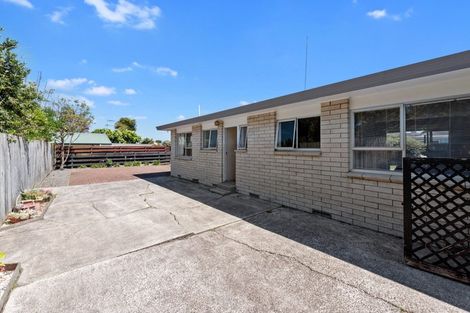 Photo of property in 2b Moorea Place, Mount Maunganui, 3116