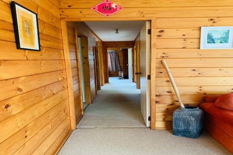 Photo of property in 2/72 Aeroview Drive, Beach Haven, Auckland, 0626