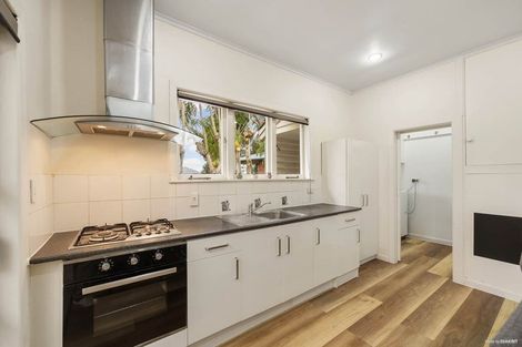 Photo of property in 1/245 Pakuranga Road, Pakuranga, Auckland, 2010