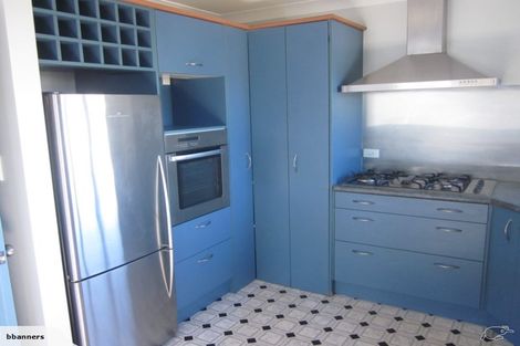 Photo of property in 30a Bowes Crescent, Strathmore Park, Wellington, 6022