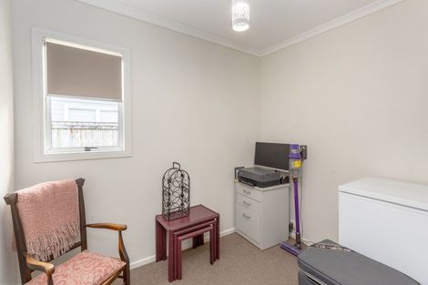 Photo of property in 100 East Street, Greytown, 5712