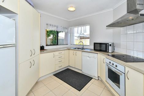 Photo of property in 9 Mark Edgar Place, Clendon Park, Auckland, 2103