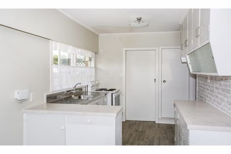 Photo of property in 2/4 Liverpool Street, Papakura, 2110