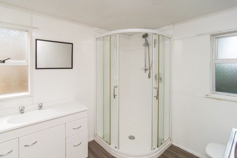 Photo of property in 28 Saint Leonards Road, Temuka, 7920