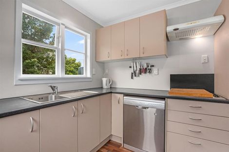 Photo of property in 123 Wellington Road, Wainuiomata, Lower Hutt, 5014