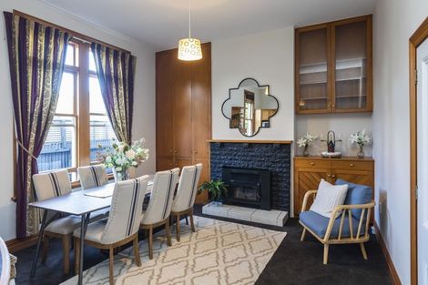 Photo of property in 17 Reeves Road, Opawa, Christchurch, 8023