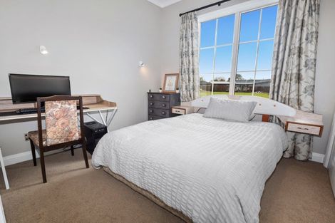 Photo of property in 7 Stamford Place, Ohauiti, Tauranga, 3112