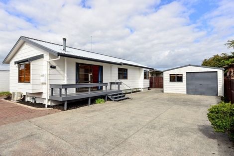 Photo of property in 50 Heath Street, St Andrews, Hamilton, 3200