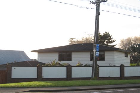Photo of property in 28 Wharemauku Road, Raumati Beach, Paraparaumu, 5032