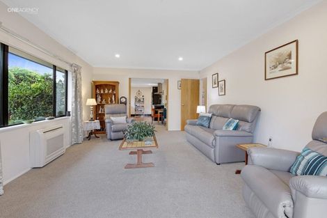 Photo of property in 2/156 Blighs Road, Strowan, Christchurch, 8052