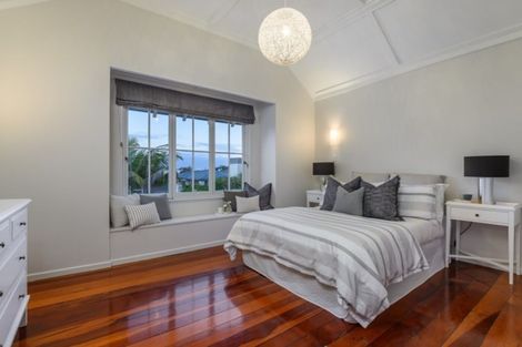 Photo of property in 256 Lake Road, Hauraki, Auckland, 0622