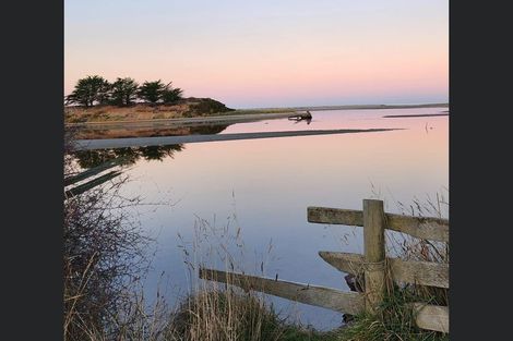 Photo of property in 1342 Coast Road, Toko Mouth, Milton, 9292