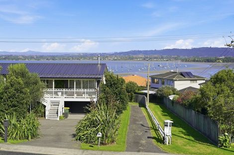Photo of property in 94a Harbour View Road, Omokoroa, 3114