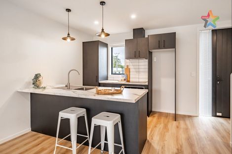 Photo of property in 71 Pipi Place, Levin, 5510