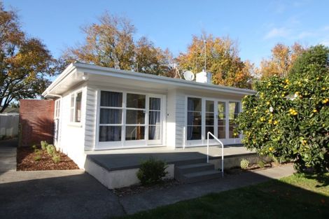 Photo of property in 43 Elmira Avenue, Hokowhitu, Palmerston North, 4410