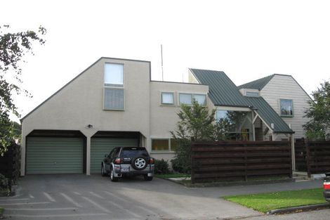 Photo of property in 22 Wadeley Road, Ilam, Christchurch, 8041