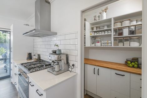 Photo of property in 11 Voyager Place, Cooks Beach, Whitianga, 3591