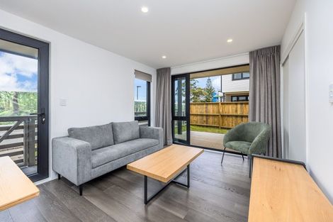 Photo of property in 62 Te Puketoka Lane, Mangere, Auckland, 2022