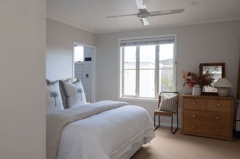 Photo of property in 32 Te Aute Road, Havelock North, 4130