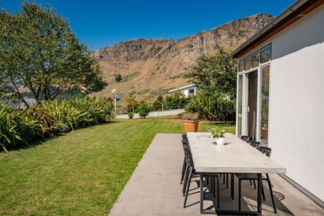 Photo of property in 16 Atley Road, Arthurs Point, Queenstown, 9371