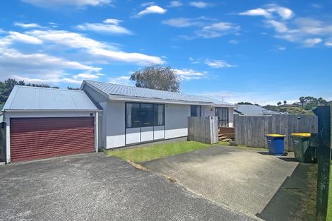 Photo of property in 1/22 Devonshire Road, Unsworth Heights, Auckland, 0632