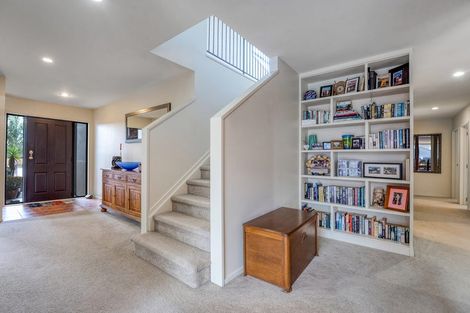 Photo of property in 23 Malin Place, Pinehill, Auckland, 0632