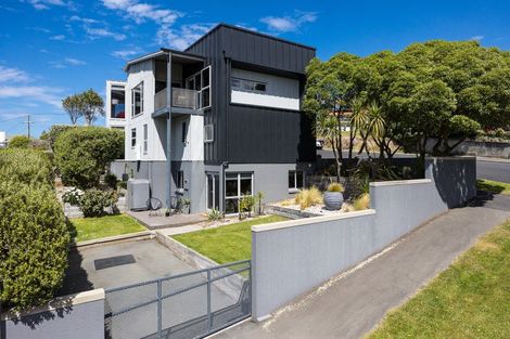 Photo of property in 109 Norfolk Street, Saint Clair, Dunedin, 9012