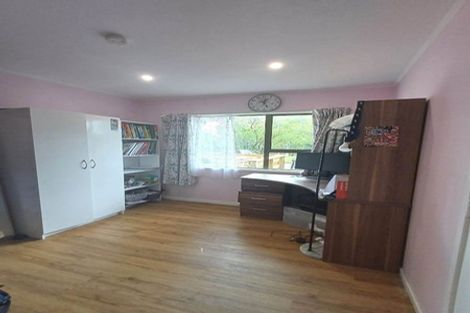 Photo of property in 1/21 Rapallo Place, Farm Cove, Auckland, 2012