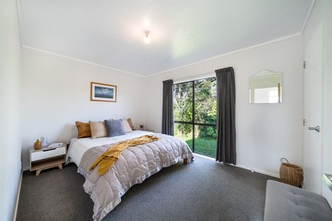 Photo of property in 21a Dorset Grove, Cannons Creek, Porirua, 5024