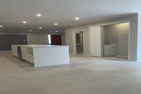 Photo of property in 24 Te Rito Road, Hobsonville, Auckland, 0616