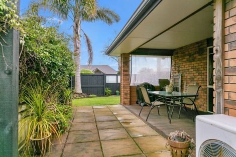 Photo of property in 12 Cooper Crescent, Cambridge, 3434