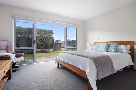 Photo of property in 405b Ocean Road, Whangamata, 3620