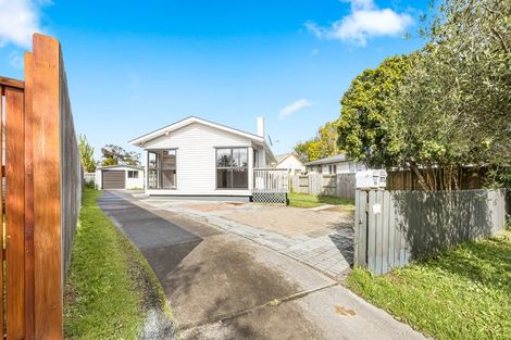 Photo of property in 123 Riverpark Crescent, Henderson, Auckland, 0610