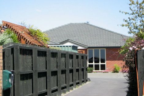 Photo of property in 6a Harrys Way, Redwood, Christchurch, 8051