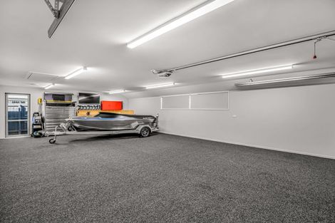 Photo of property in 6 Dunlops Crescent, Marshland, Christchurch, 8083