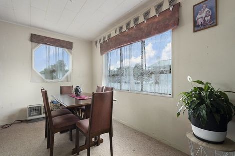 Photo of property in 15 Pleiades Street, Waitara, 4320