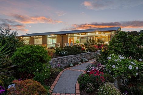 Photo of property in 51a Dyers Pass Road, Cashmere, Christchurch, 8022