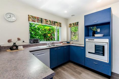 Photo of property in 81 Huia Street, Waikanae, 5036