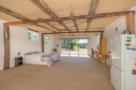 Photo of property in 328 Hokio Beach Road, Hokio Beach, Levin, 5571