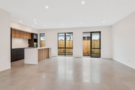 Photo of property in 53 Angiangi Crescent, Beachlands, Auckland, 2018