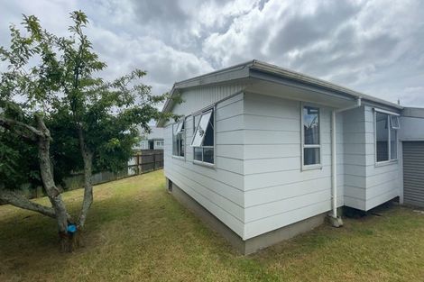 Photo of property in 15 Afton Place, Ranui, Auckland, 0612