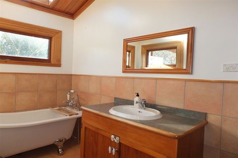 Photo of property in 215 Otipua Road, Highfield, Timaru, 7910