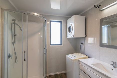 Photo of property in 29 Frimley Terrace, Waikanae Beach, Waikanae, 5036