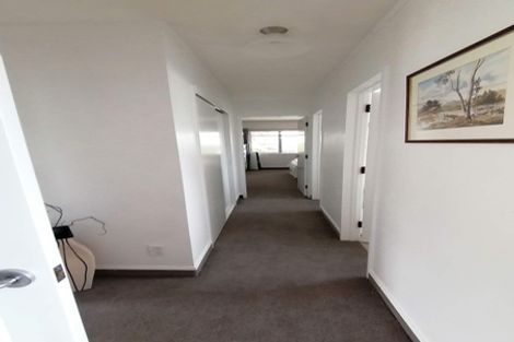 Photo of property in 53c Church Road, Taradale, Napier, 4112